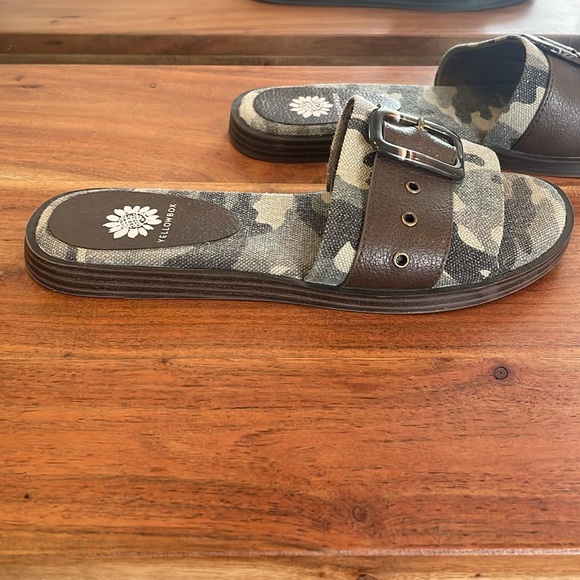 Yellowbox slide sandals - Picture 4 of 6